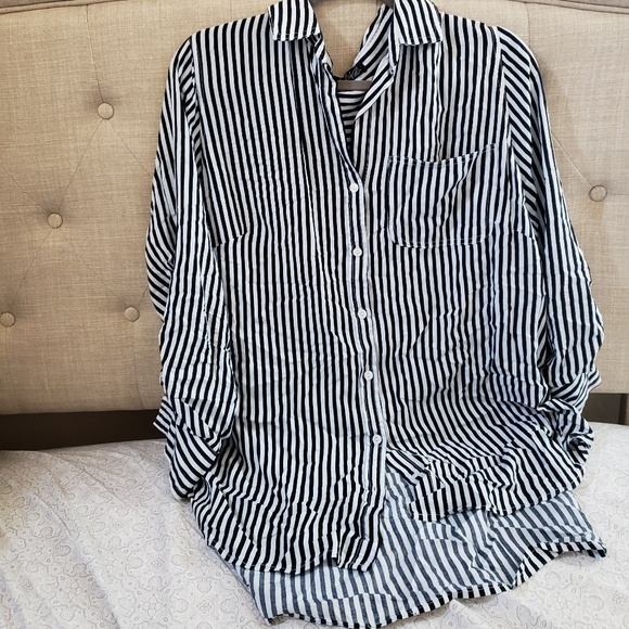 new leaf Tops - New black & white stripe blouse size 1x